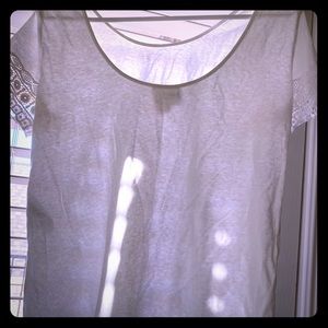 Low back Cotton Shirt with Lace Sleeves